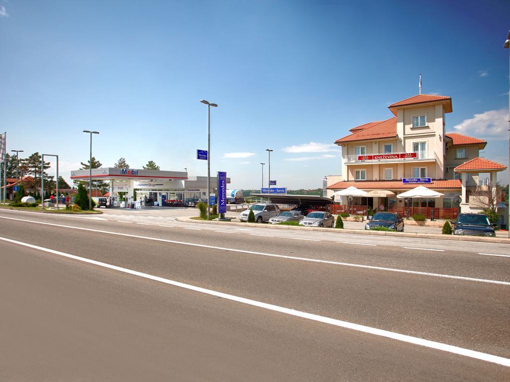 Hotel Knezevina Враниц Екстериор снимка