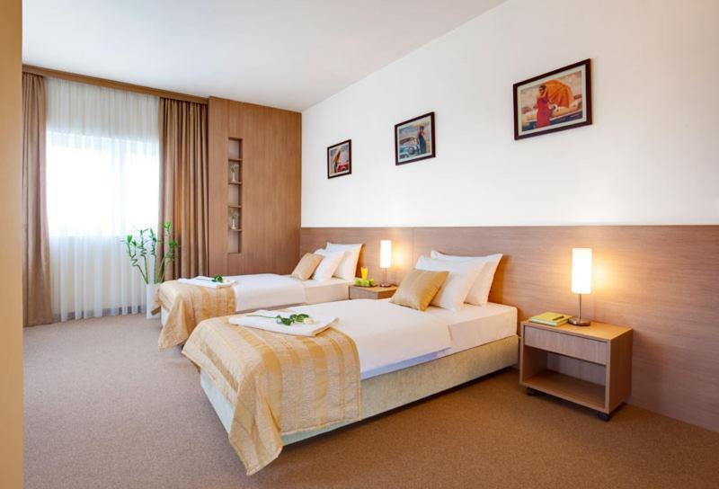 Hotel Knezevina Враниц Екстериор снимка